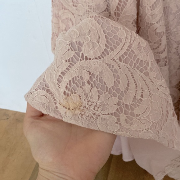 Burberry Lace Cocktail Dress. Size 8 US - Picture 10 of 10